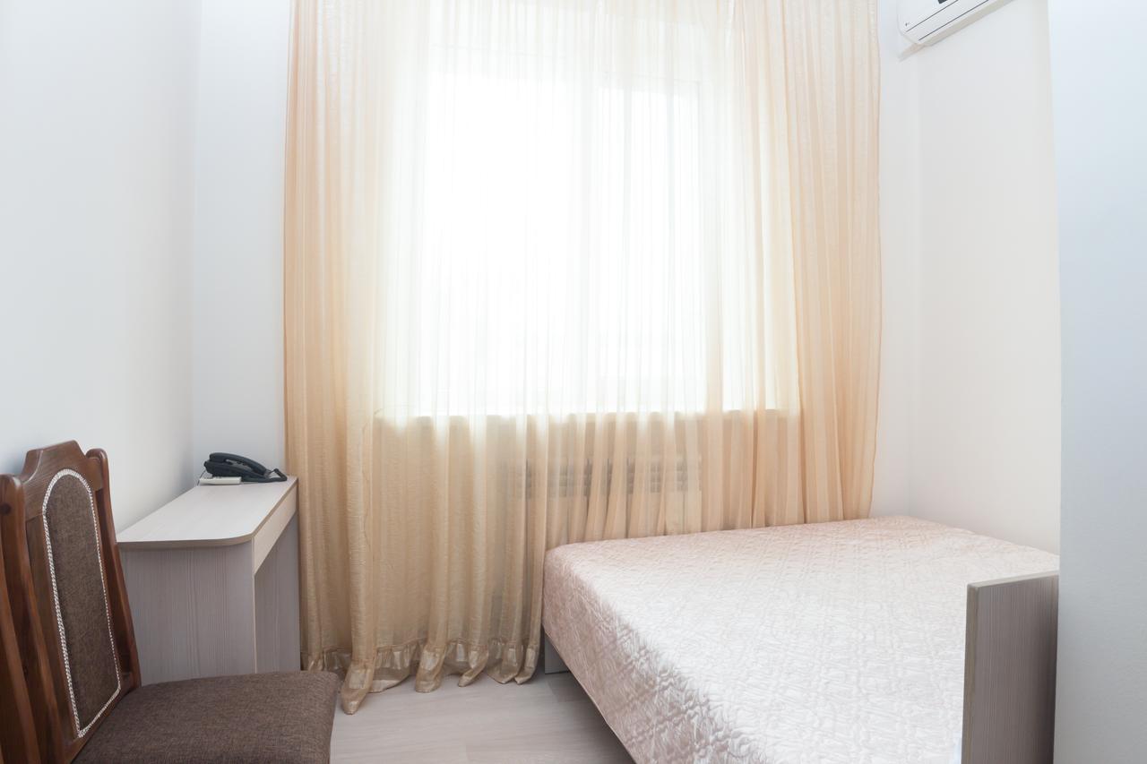 Hotel Alma Ata Zhosaly Esterno foto