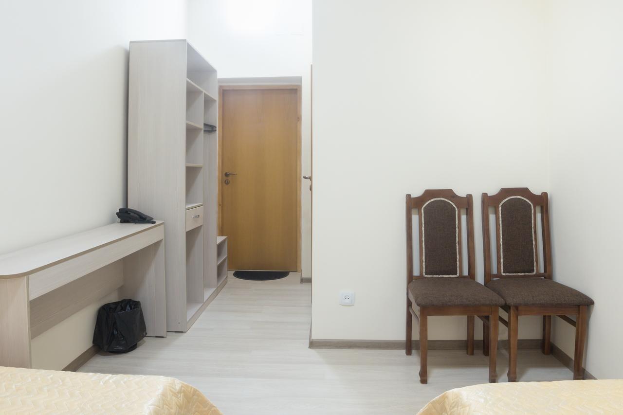 Hotel Alma Ata Zhosaly Esterno foto